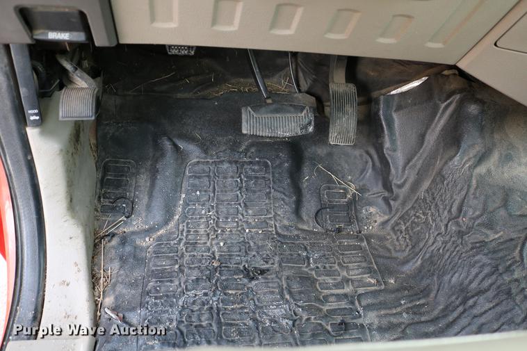 image for item DD8673 2008 Ford F250 Super Duty utility bed pickup truck