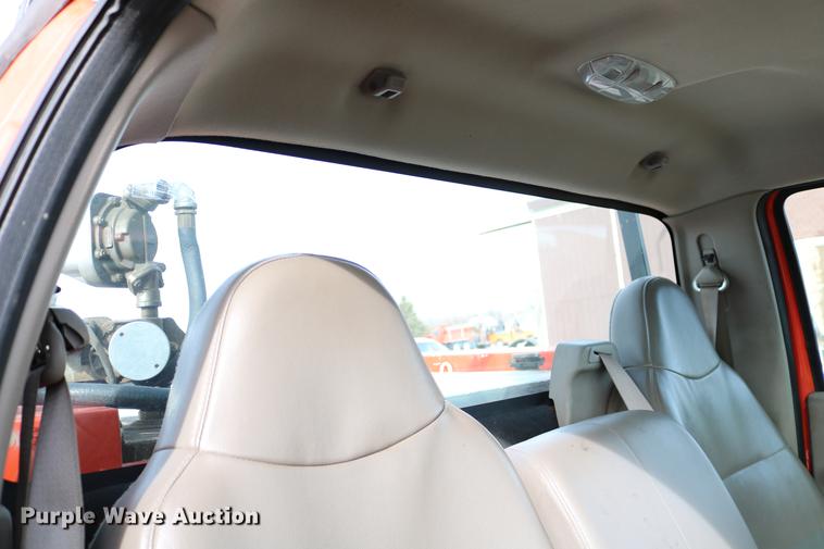 image for item DD8673 2008 Ford F250 Super Duty utility bed pickup truck