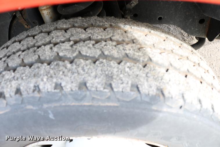 image for item DD8673 2008 Ford F250 Super Duty utility bed pickup truck