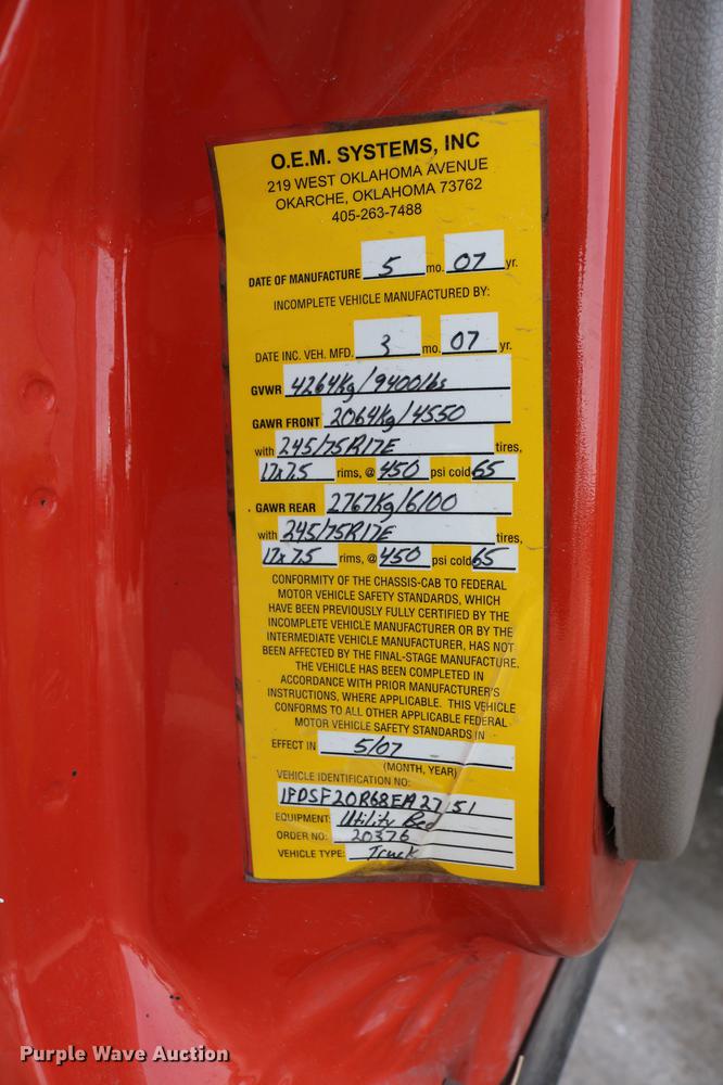 image for item DD8673 2008 Ford F250 Super Duty utility bed pickup truck