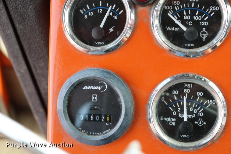 image for item DD8674 2004 Broce RJ350 broom