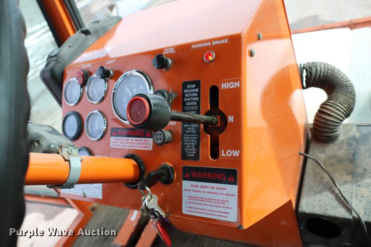 image for item DD8674 2004 Broce RJ350 broom