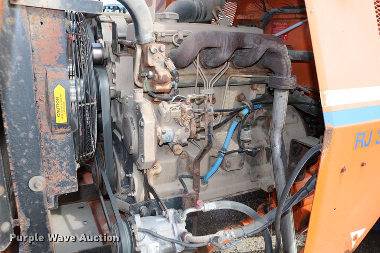 image for item DD8674 2004 Broce RJ350 broom