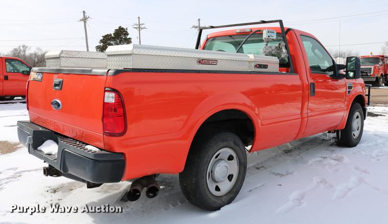 image for item DD8675 2008 Ford F250 Super Duty pickup truck