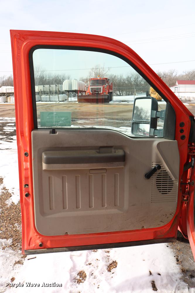 image for item DD8675 2008 Ford F250 Super Duty pickup truck