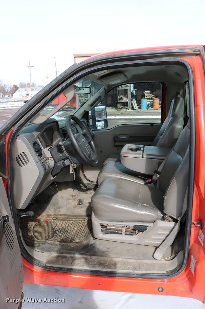 image for item DD8675 2008 Ford F250 Super Duty pickup truck