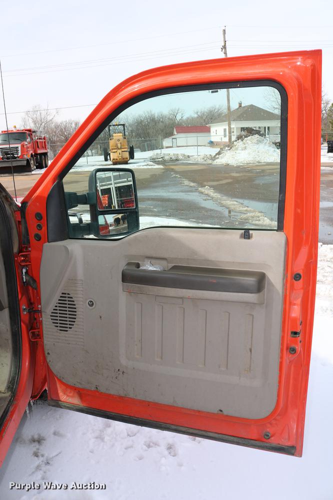 image for item DD8675 2008 Ford F250 Super Duty pickup truck