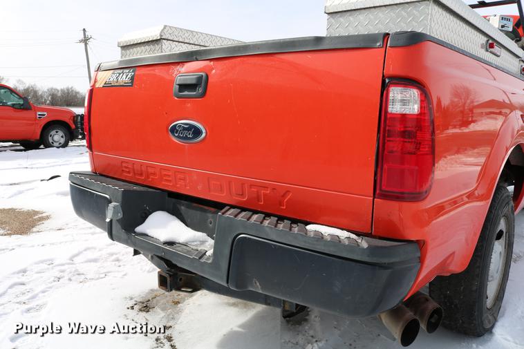 image for item DD8675 2008 Ford F250 Super Duty pickup truck