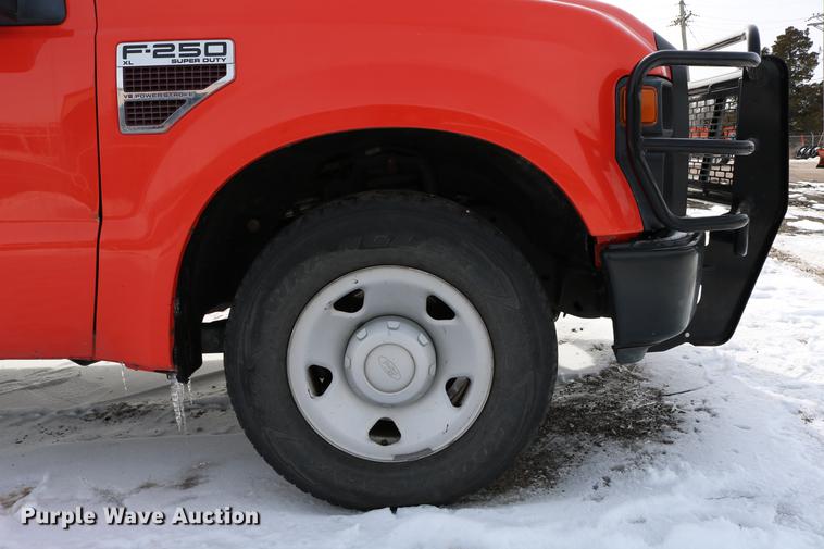 image for item DD8675 2008 Ford F250 Super Duty pickup truck