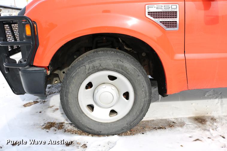 image for item DD8675 2008 Ford F250 Super Duty pickup truck