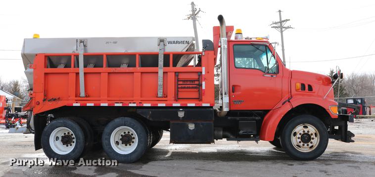 image for item DD8676 2001 Sterling L7501 dump truck