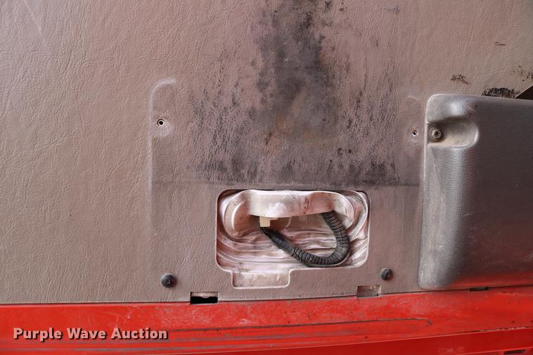 image for item DD8676 2001 Sterling L7501 dump truck