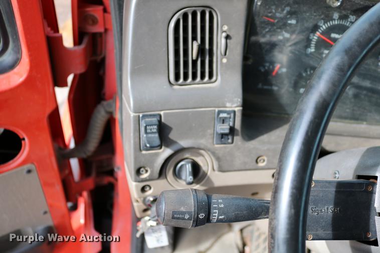 image for item DD8676 2001 Sterling L7501 dump truck