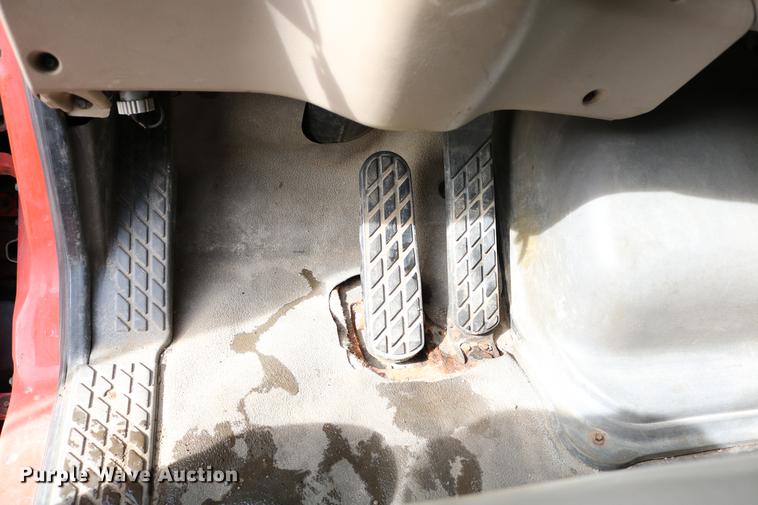 image for item DD8676 2001 Sterling L7501 dump truck