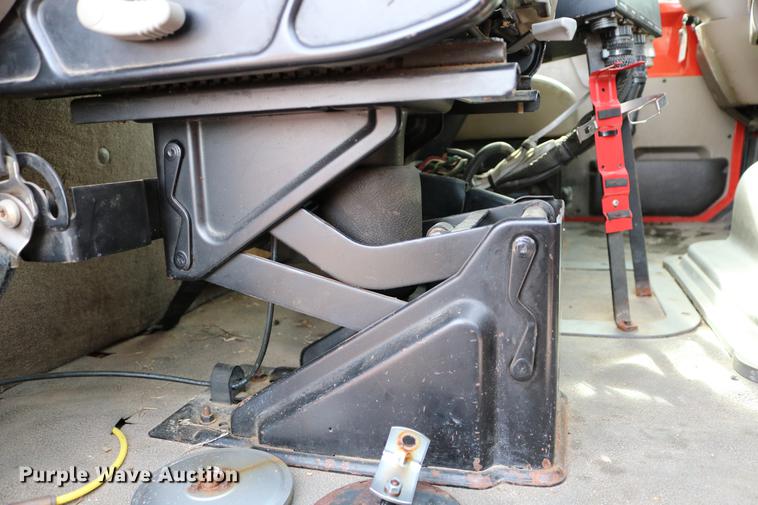 image for item DD8676 2001 Sterling L7501 dump truck