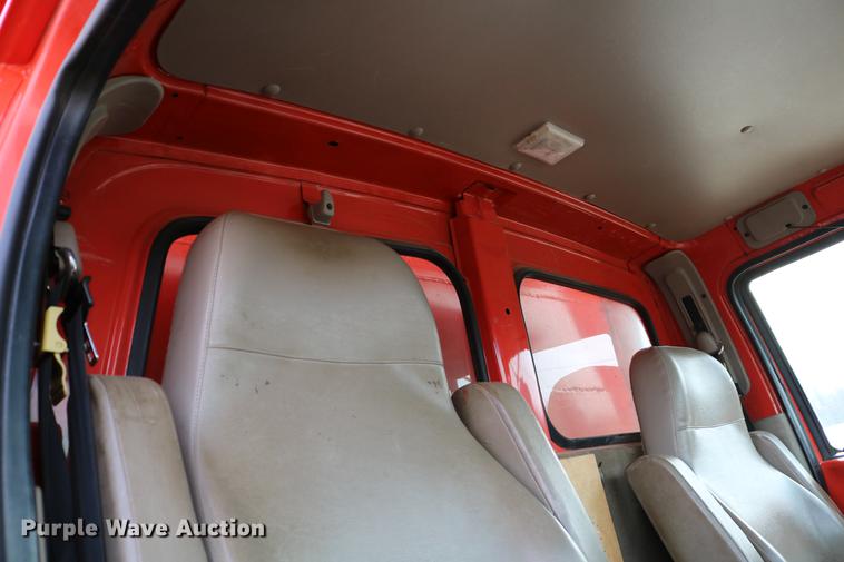 image for item DD8676 2001 Sterling L7501 dump truck