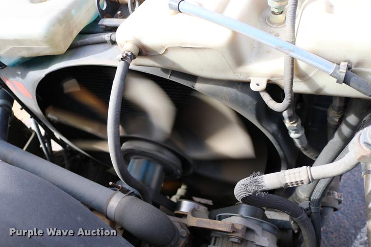 image for item DD8676 2001 Sterling L7501 dump truck