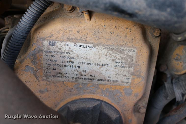 image for item DD8676 2001 Sterling L7501 dump truck