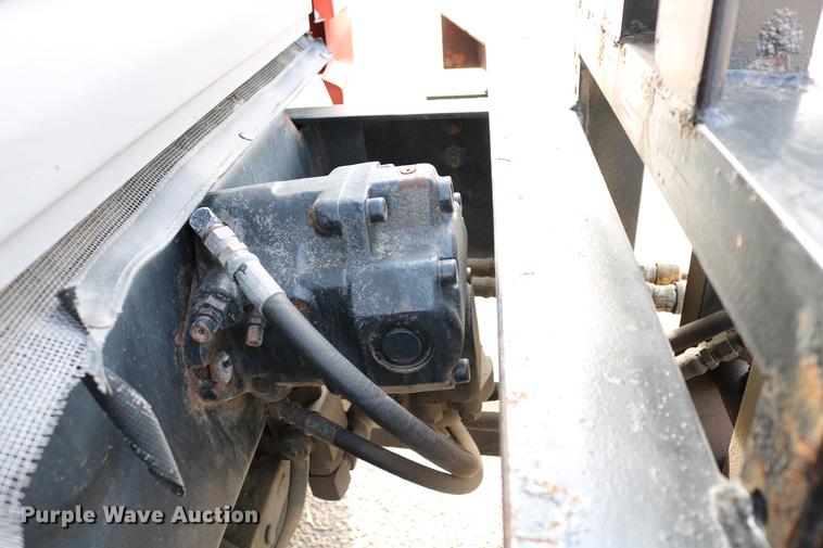 image for item DD8676 2001 Sterling L7501 dump truck