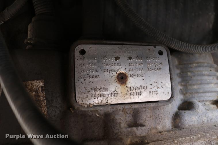 image for item DD8676 2001 Sterling L7501 dump truck