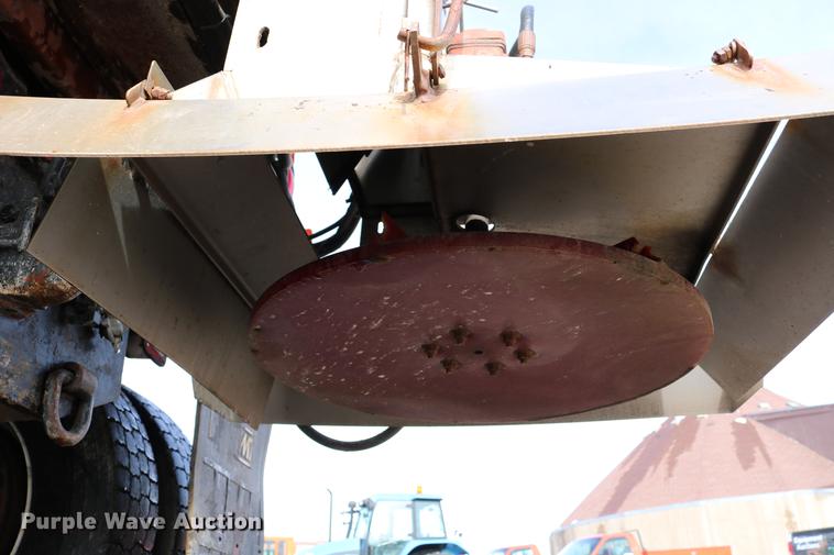 image for item DD8676 2001 Sterling L7501 dump truck