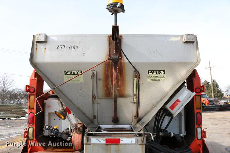 image for item DD8676 2001 Sterling L7501 dump truck