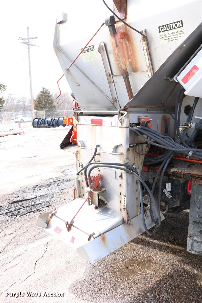 image for item DD8676 2001 Sterling L7501 dump truck