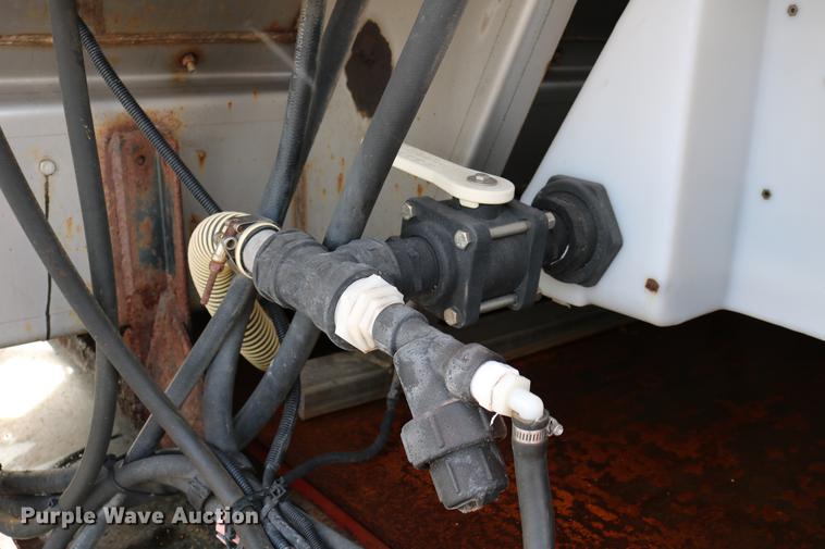 image for item DD8676 2001 Sterling L7501 dump truck