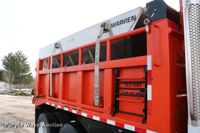 image for item DD8676 2001 Sterling L7501 dump truck