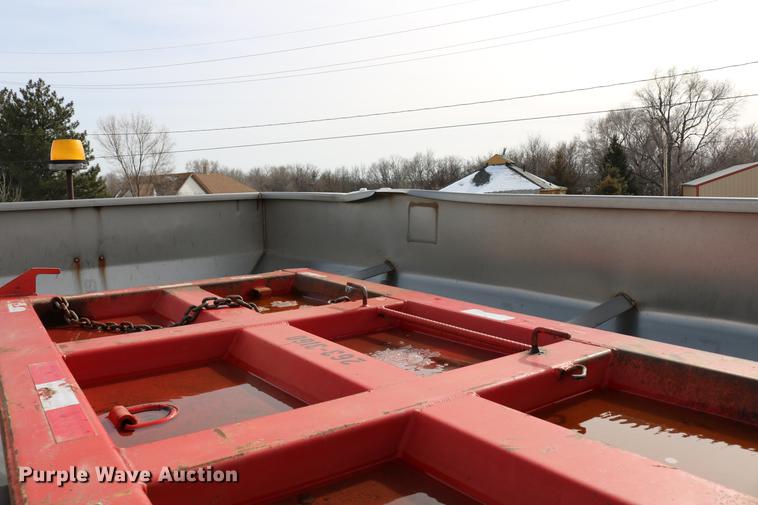 image for item DD8676 2001 Sterling L7501 dump truck