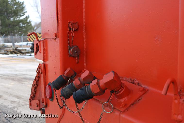 image for item DD8676 2001 Sterling L7501 dump truck