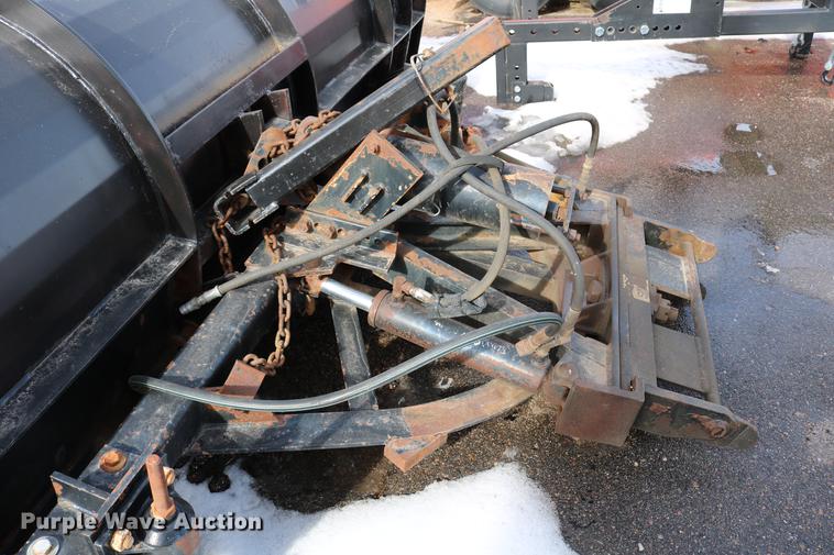 image for item DD8676 2001 Sterling L7501 dump truck