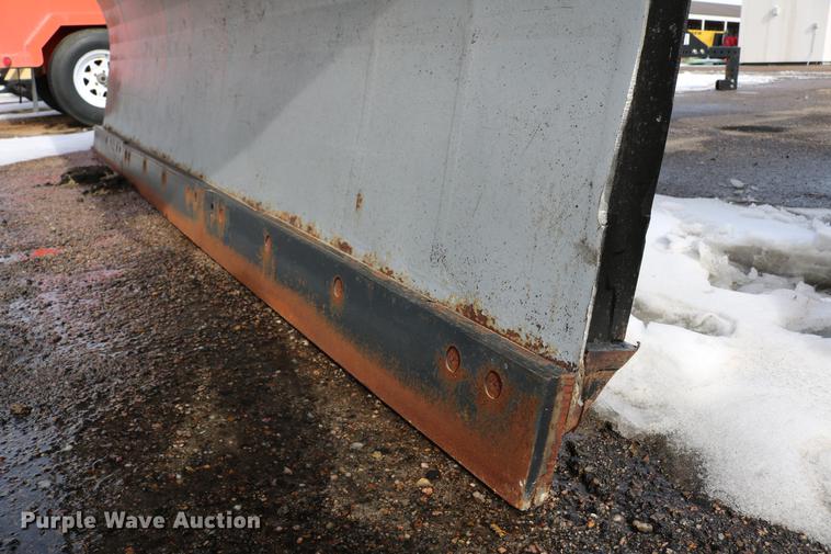 image for item DD8676 2001 Sterling L7501 dump truck