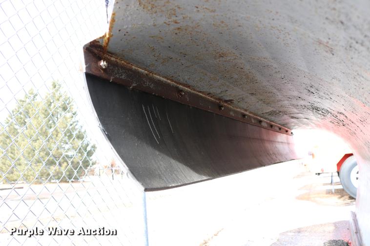 image for item DD8676 2001 Sterling L7501 dump truck