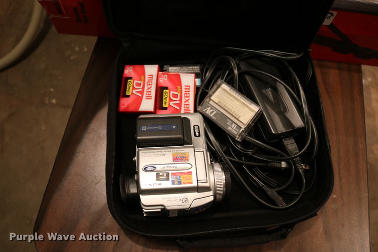 image for item EH9704 2001 Sony DCR-PC110 camcorder