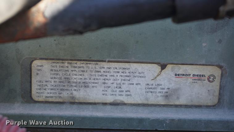 image for item DB0351 2006 Freightliner Columbia semi truck