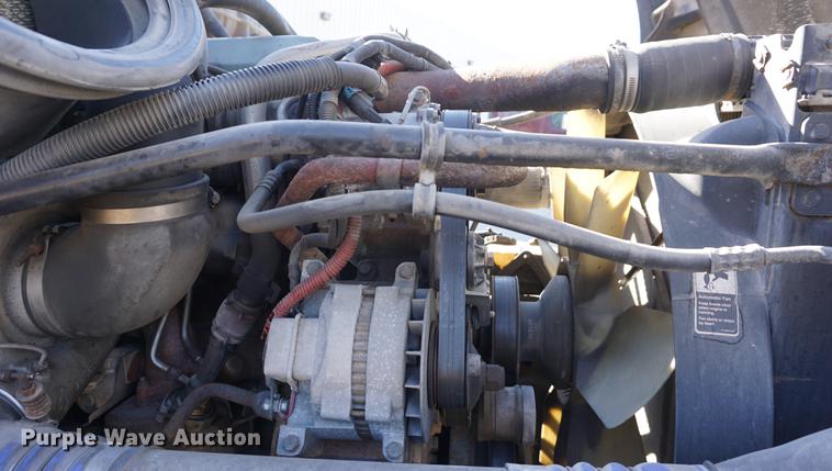 image for item DB0351 2006 Freightliner Columbia semi truck