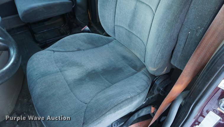 image for item DB0352 2012 Freightliner Cascadia semi truck