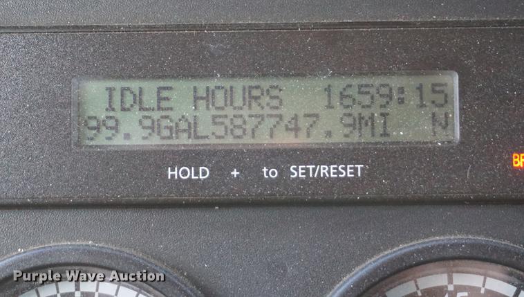 image for item DB0352 2012 Freightliner Cascadia semi truck