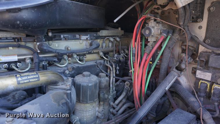 image for item DB0352 2012 Freightliner Cascadia semi truck