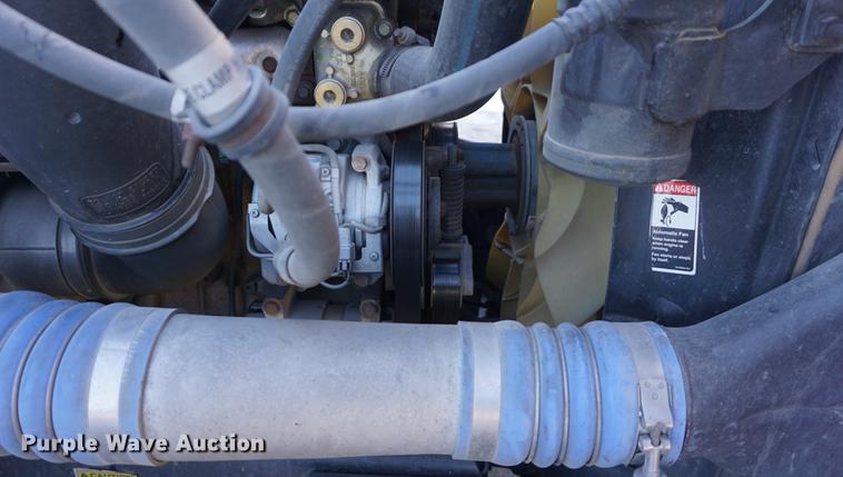 image for item DB0352 2012 Freightliner Cascadia semi truck