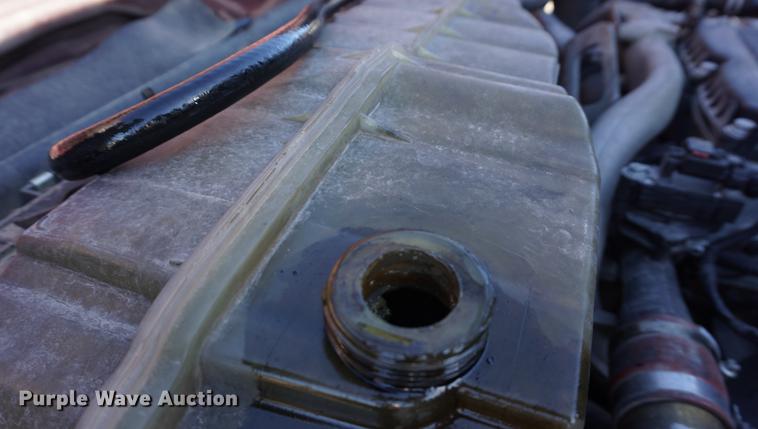 image for item DB0353 2011 Freightliner Cascadia semi truck