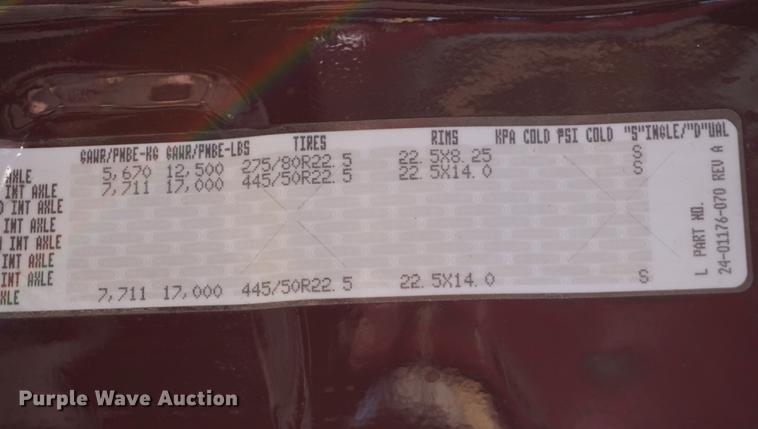 image for item DB0353 2011 Freightliner Cascadia semi truck