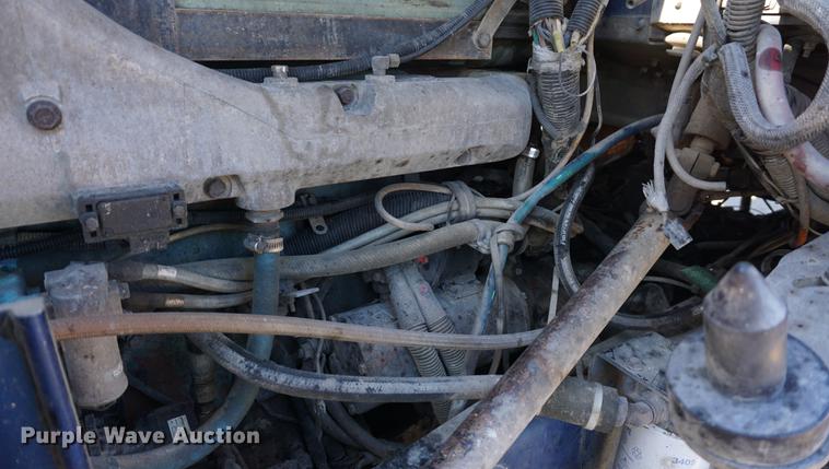 image for item DB0482 1991 Kenworth T800 semi truck