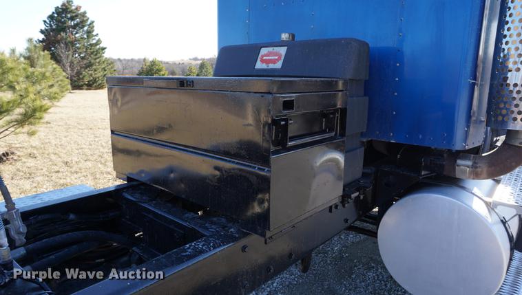 image for item DB0482 1991 Kenworth T800 semi truck