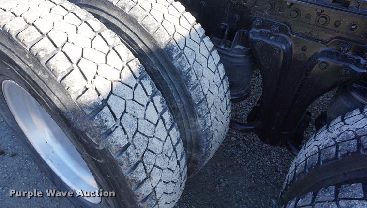 image for item DB0482 1991 Kenworth T800 semi truck