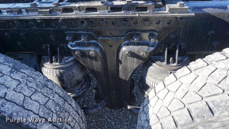 image for item DB0482 1991 Kenworth T800 semi truck