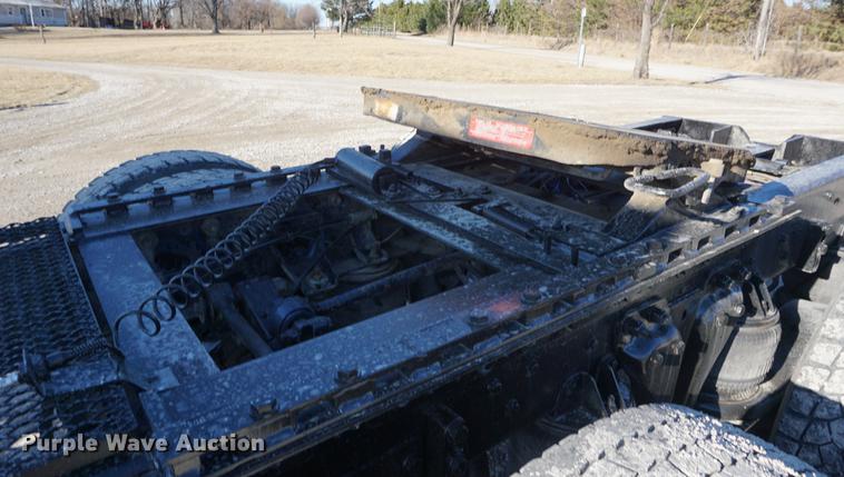 image for item DB0482 1991 Kenworth T800 semi truck