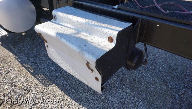 image for item DB0482 1991 Kenworth T800 semi truck