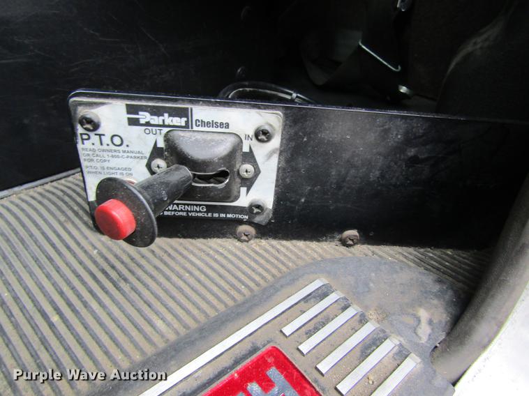 image for item DB1239 2012 Kenworth T800 semi truck